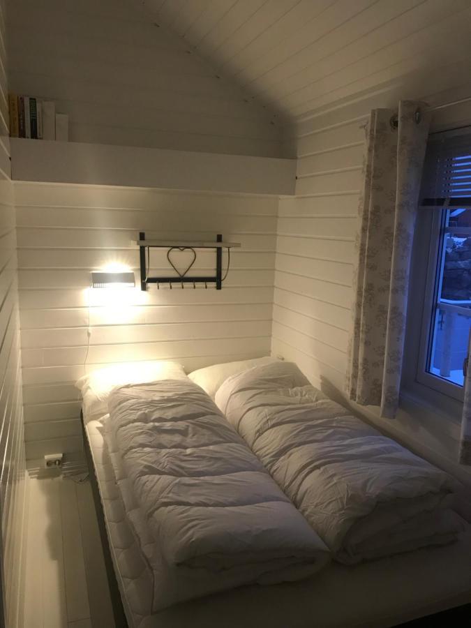 Waterfront Twin Cabin Stamsund Exterior foto